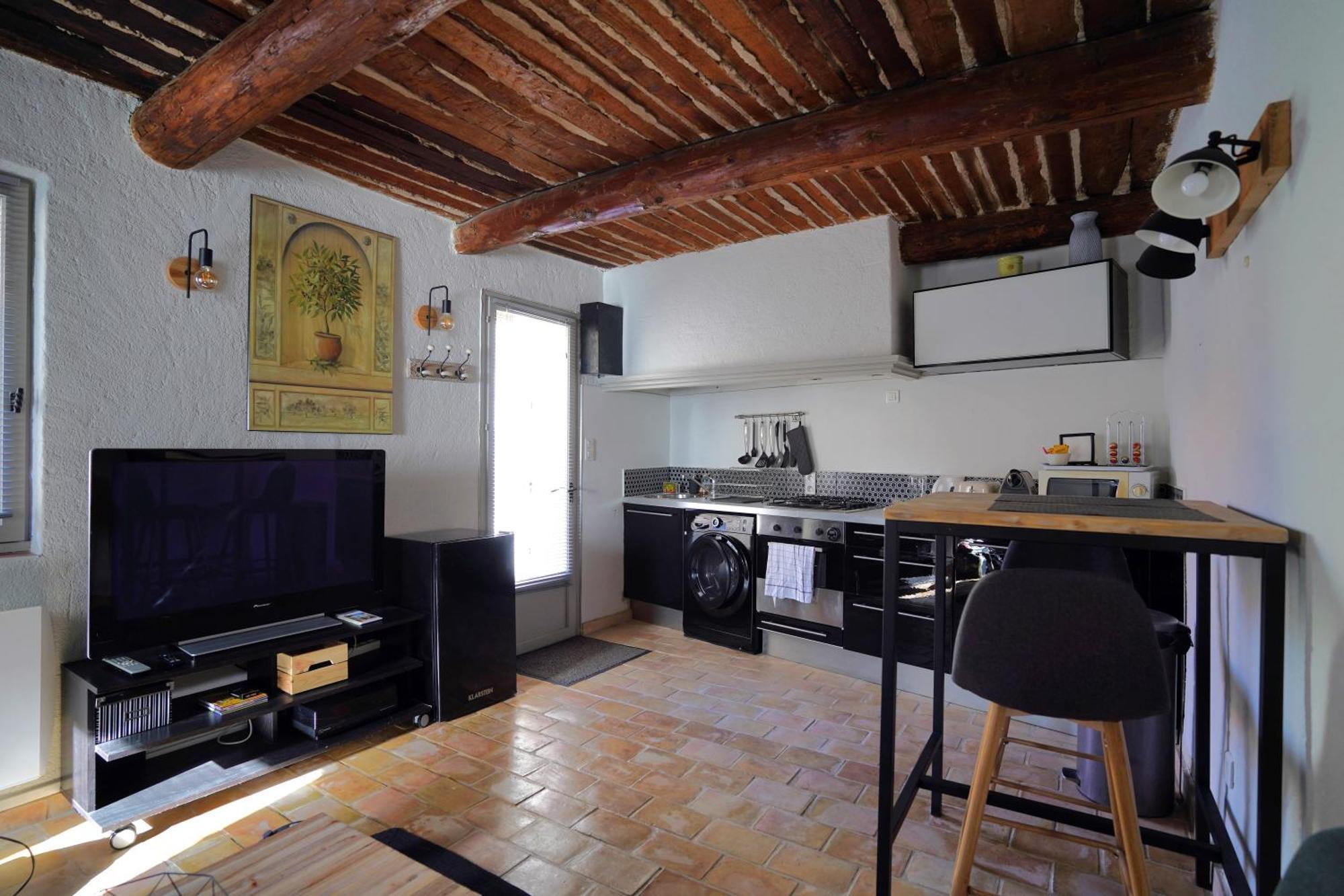 Maison De Village Provencal Ventabren Екстериор снимка