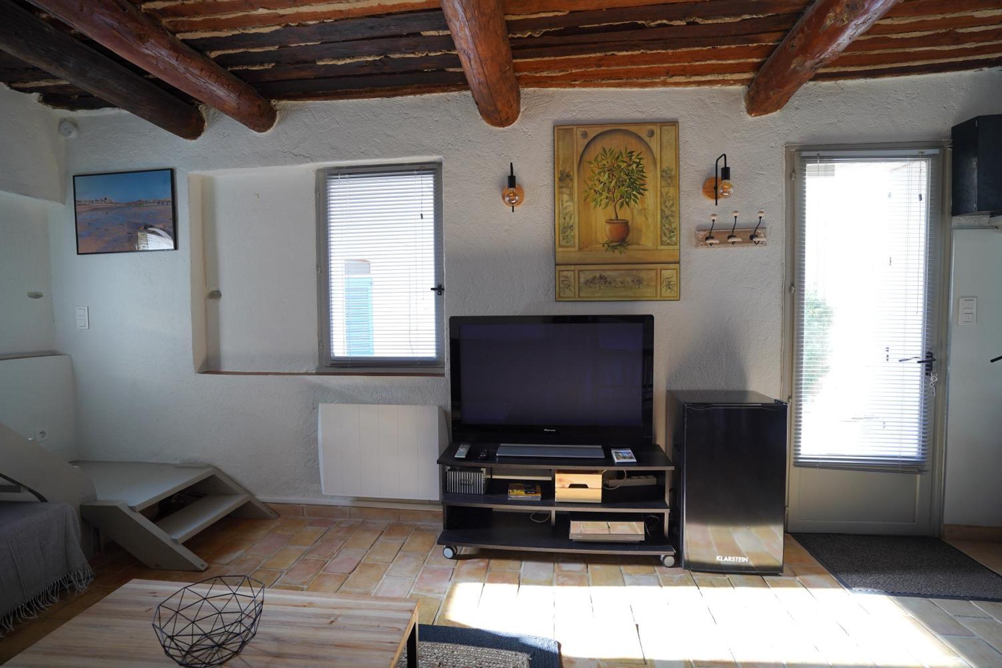 Maison De Village Provencal Ventabren Екстериор снимка