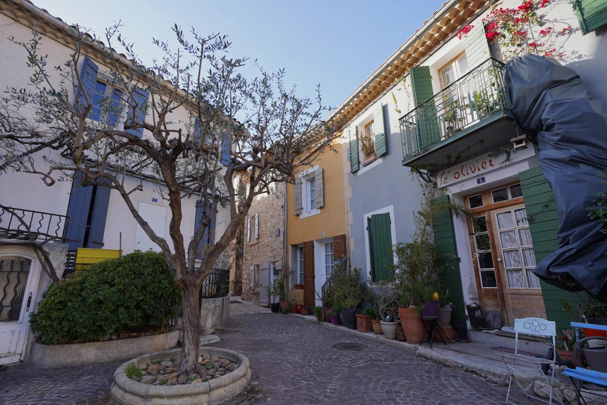Maison De Village Provencal Ventabren Екстериор снимка